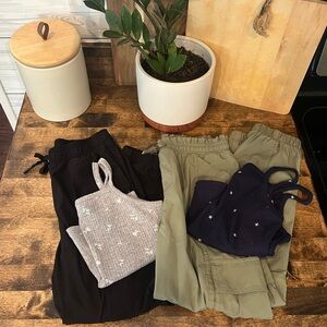 Size med girls jogger and tank lot